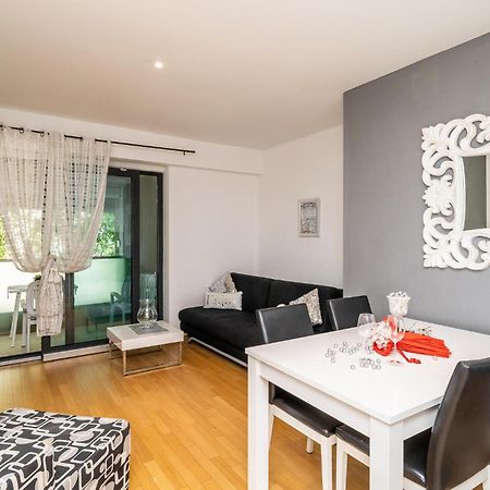 Stunning apartment in Dubrovnik with WiFi&1 Bedrooms Buitenkant foto